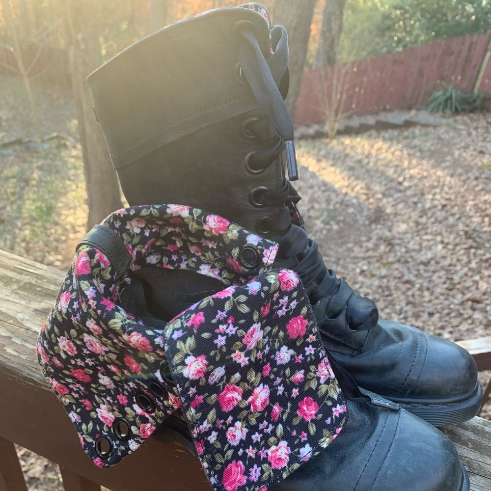 Dr. Martens Triumph Floral Leather Boots